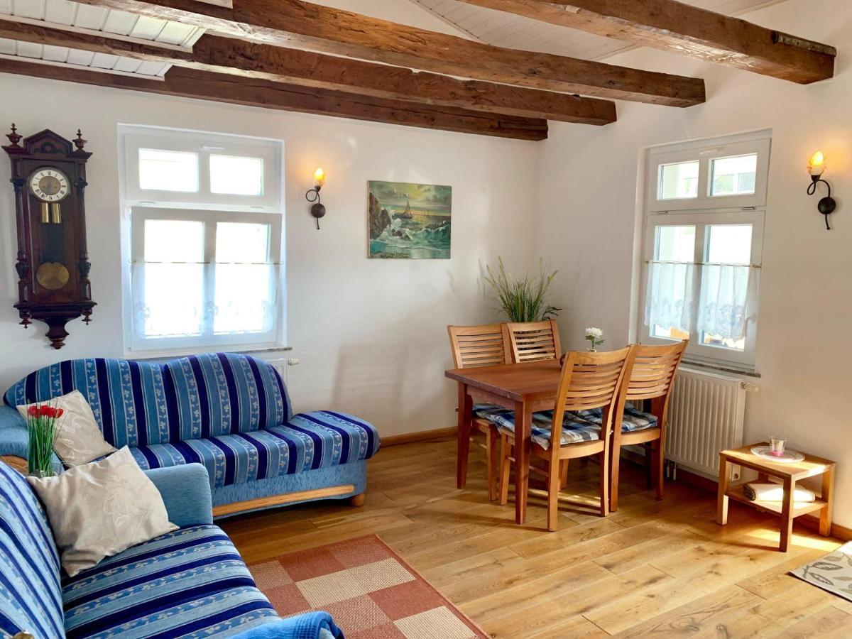 Villa-Rosengarten-Ferienwohnung-Baumhaus-Mit-Seeblick Sassnitz Esterno foto